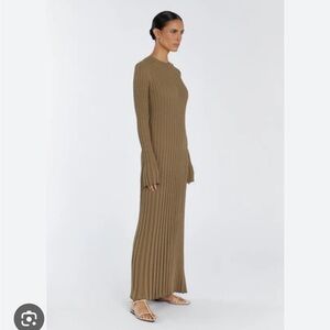 Dissh Ada Khaki Long Sleeve Midi Dress M